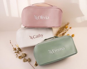 Personalized Makeup Bag With Handle, Bridesmaid Proposal Gift, Sage Green Toiletry Bag, Custom Cosmetic Case, Wedding Party Favor - Etsy