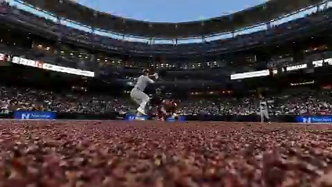 村上宗隆が第13号ホームラン！メジャーの舞台で躍動💥飛距離:126m 打球速度:178.8キロ【シーズン成績】打率.243本塁打13本(メジャー1位)打点26(リーグ2位)OPS.979(リーグ6位)四球26(リーグ4位)三振46(リーグ2位)出塁率.384(リーグ11位)長打率.595(リーグ5位)