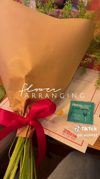 Summer Flower Arranging 🌸 #flowers #july #traveltiktok #tranding #fyp #trendingvideo #trend