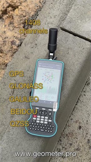 Geometer Y55G. Handheld GNSS PPP/RTK device for boundary determination.