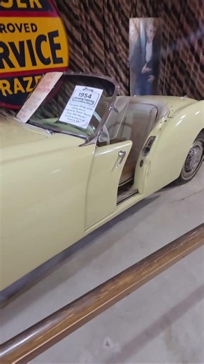 Iconic Cars: Messerschmitt & BMW Isetta Gems! #shorts