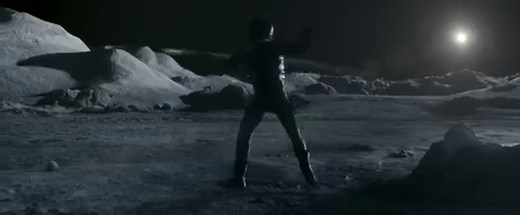 Iron Sky: Támad a Hold (2012)