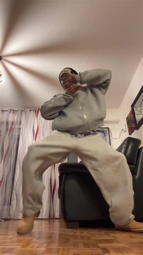 Rihanna's Birthday Cake Dance Celebration