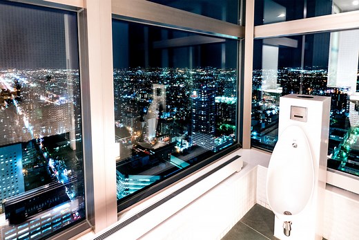 ガラス張りのトイレがJRタワー展望室に！こんなトイレができたワケとは