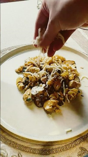 Creamy Chicken Mushroom Pasta 🍝✨So easy and so delicious 😋