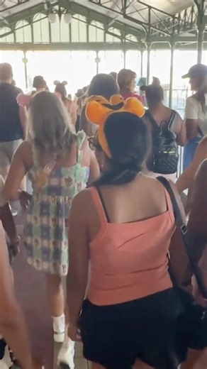 Getting too old for this #disney #disneyparks #disneyworld #magickingdom