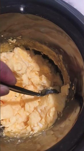 Crock Pot Scrambled Eggs🥚 #lifestyle #food #cooking #egg