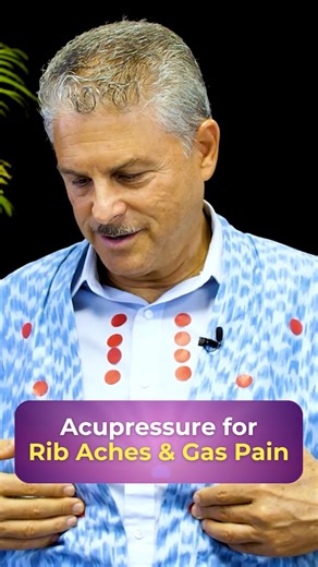When your ribs feel tight or you’re holding discomfort in your belly, it can be hard to relax or sometimes just take a full breath. Try these points to relieve rib aches, gas pain, bloating, or tension in the diaphramatic area. ⭐️ If you'd like to learn more tips to naturally relieve pain with Acupressure, I invite you to comment “EASE” below & I’ll send you a link to 4 FREE videos to get started. ⭐️ Practice holding these points for 1-2 minutes while breathing deeply. Let me know what you exper