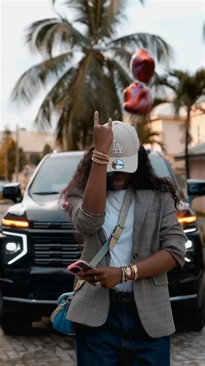 Lydia Lawrence-Nze | See why I was planning my escape, because this husband of mine set the bar way too high with me.😩 How do you outdo someone who literally... | Instagram