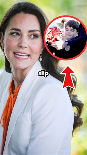 Catherine lets slip that her children broke huge royal Christmas tradition #shorts #catherine