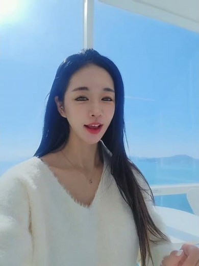 바다멍 하러 왔다요💦💦 #model #온리원유니버스 #진예나 #바다