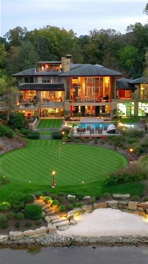 Inside One of Michigan's Most Extraordinary Custom Homes