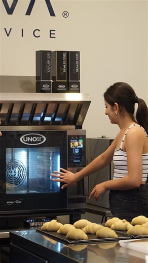 Innova Food Service on Instagram: "¿Has visto el horno UNOX CHEFTOP X? Ven a probarlo tú mismo en nuestra demostración para el sector panadero 🗓 10 de abril | 🕞 3:30 PM 📍 INNOVA Food Service Trae tu producto, resuelve tus dudas y descubre todo lo que puedes lograr #UNOX #CheftopX #Panadería #InnovaFoodService #DemoUNOX #CocinaProfesional #PanaderosMexicanos"