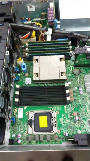 Dell Server Power: Xeon vs i7 🔋 #Shorts