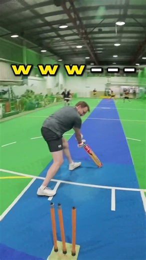 4 WICKETS IN AN OVER | Rats Indoor Cricket #indoorcricket
