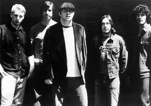 Left Hand Smoke Concert & Tour History  | Concert Archives