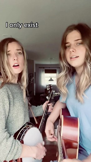 Female Musician Singing Bluegrass Duet | Nashville Banjo and Guitar Performance