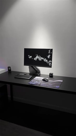 More glide without losing control? @Clustrs x liang.keren Art Edition Glass Mousepad came in clutch. Use code “SHOZ” for 10% off your order 🫶🏼. #clustrs #glassmousepad #peripherals #techtok #minimalism