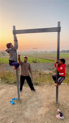 FAST PULL-UPS CHALLENGE #pullups #challenge #youtubeshorts #shorts