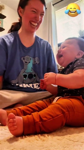 This is how easy it is to make kids laugh 🥰🥰 #baby #cute #kids #funnymoments #laugh #hahaha #Love