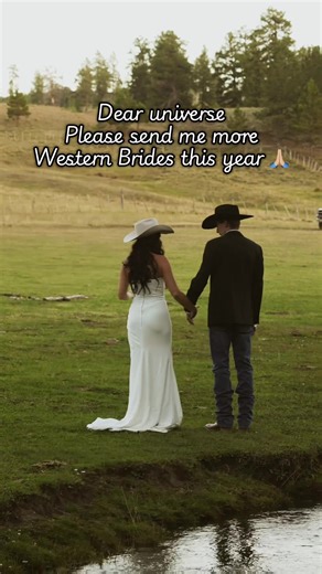 @ tawnyjay.photography_ on instagram if you’re a western bride in 2026!🫶🏼 #photographer #western #bride #utah #wedding