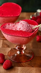 Easy Raspberry Mousse @crowded_kitchen @deliciousmag @delish @epicurious | HealthyOptions Contents