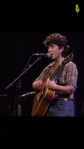 Olive Klug - "Train Of Thought" (live on eTown)