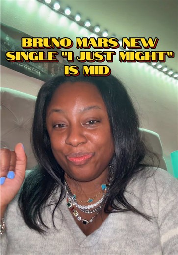 Bruno Mars, let’s move on from the 70s please !! #brunomars #newmusicfriday #newpopmusic #popmusic