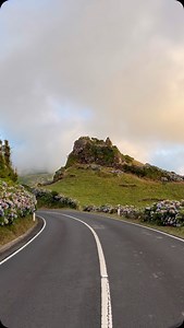 🚗 Driving Azores roads be like… Endless winding paths through lush green landscapes, misty mountains that seem to touch the clouds, and sudden breathtaking ocean views around every corner. 🌊 It’s not just a drive, it’s an adventure where every turn offers something new and awe-inspiring. Get ready for narrow roads, steep climbs, and a journey that feels like stepping into another world. Follow @xtravel.azores for more inspirational content and travel tips 💫 📍Location on video: Flores island,