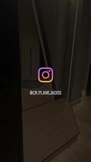 High-End Fitting Room: Illuminated from floor to handles! 😱💡