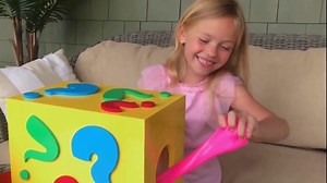 Play-Doh TV Spot, 'Mystery Boxes'