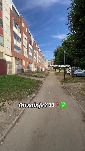 Exploration du Square de l'Horloge à Vitry-sur-Seine