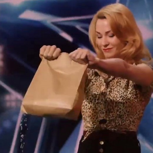 ఈ Magic ని ఎలా చెసారొ తెలుసా🧐 | Aaron Crow Magic trick | Amazing interesting facts telugu #shorts