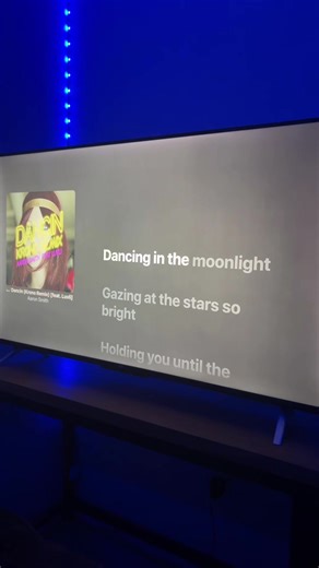 Dance to the Catchy Beat of Aaron Smith's Song