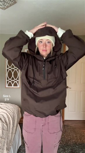 The Puffit rain jacket is a lightweight waterproof jacket perfect for rainy days, travel, and everyday outfits. #rainjacket #waterproofjacket #fashionfinds