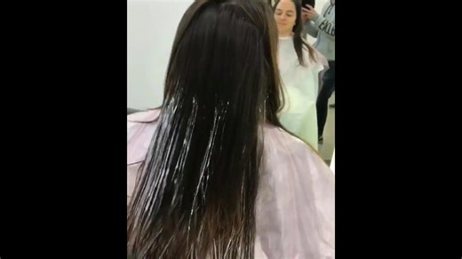Natural brunette waves with a glossy finish