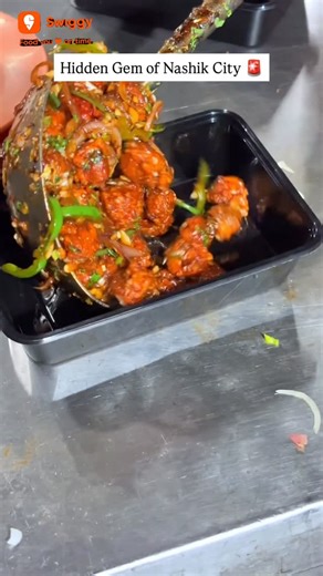 Aniket Pagare | Food and Lifestyle Blogger on Instagram: "🍽️ Nashik’s top restaurants & cafés now under ₹99 — ONLY this weekend on Swiggy! 🔥 If you’re in Nashik, this is the easiest way to skip cooking and enjoy your favourite dishes at the lowest prices. From noodles and pizzas to biryani and Chinese—28, 29, 30 November, the deals are massive 👇 Aarnav Restaurant Veg Hakka Noodles – ₹89 Veg Fried Rice – ₹89 Dal Khichdi – ₹89 Mom’s Konkan Katta Dal Khichadi – ₹99 Soya Chilly – ₹99 Chicken Biry