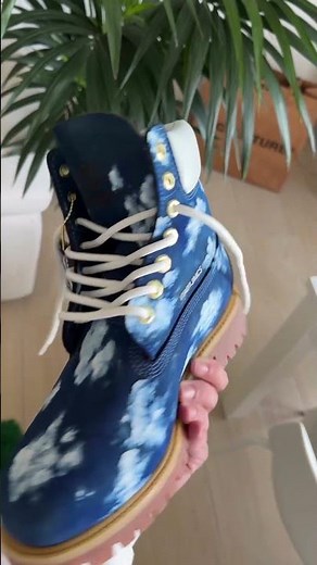 Dyeing and painting Louis Vuitton Timberlands 🎨