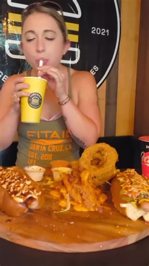 Mega Menu Challenge at Street Burgers