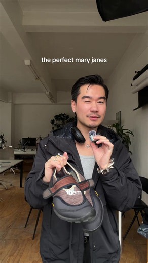 an actually exciting silhouette?? these are the new balance x Tokyo design studio mt2 #newbalance #shoes #maryjanes