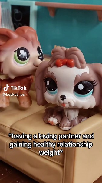 In all seriousness though, healthy relationship weight gain is very cute and a sign of feeling comfortable/secure with your partner 🥺 #lps #LPS #lpstiktok #lpstok #lpstoker #lpsmuser #lpscollector #lpstube #lpscollection #littlestpetshop #lpsgen2 #lpsmascot #nostalgia #innerchildhealing