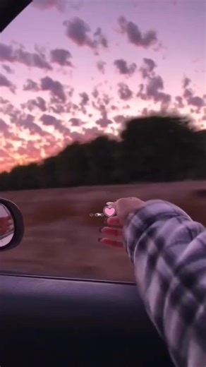 Відео користувача fdfff (@fdfff073) з композицією «оригинальный звук - ♡sad♡»