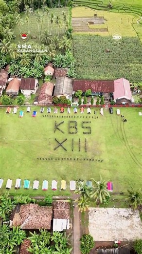 SMA Kebangsaan | Sekolah Kader Pemimpin on Instagram: "Puncak PDK Angkatan 13 🎉 RPRI & pengibaran bendera jadi tanda kebanggaan dan langkah baru bersama. #SMAKebangsaan #PDK2025 #angkatan13"