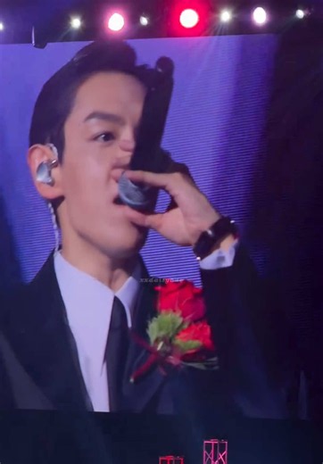 T.O.P performs STUDIO54 at fan meeting – Cho Seung-hyun live moment