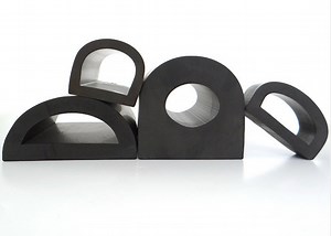 [Hot Item] D-Type Rubber Fender for Ships and Ports Rubber Bumper