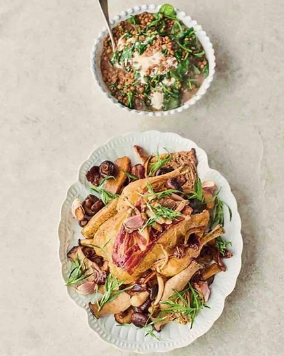 The only roast chicken recipe you need today 👌 jamieol.com/FarmhouseRoastChicken | Jamie Oliver