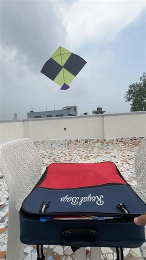 Designer kite | terrace kite fighting | chhat sa patangbaazi | Kitevlogs