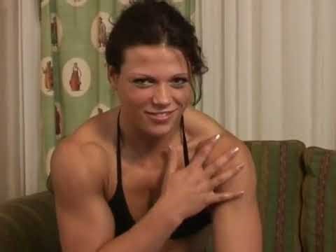 ABS girl Oiling | Massive Muscle Girl Flexing Live 💪