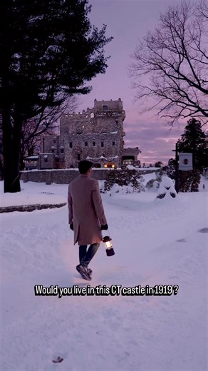 Gillette Castle — East Haddam, Connecticut 🏰 🌿 Built between 1914 and 1919 by actor William Gillette, famous for playing Sherlock Holmes, this stone castle overlooks the Connecticut River like something out of a novel. He designed it himself and moved in the year it was completed. Today, it remains one of the most unique landmarks in Connecticut, surrounded by scenic trails and river views. 🕒 Open daily 8 AM to sunset Grounds are free 🏛 Inside tours Late May through mid October Thursday thro