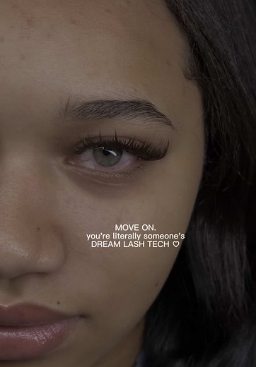 Don’t be afraid to cheat on that lash tech, you’ll love it here 😘 $110 Fridays all June to start the summer. One thing I’ll say is, VERSATILITY. Any look, any set $110 every Friday 🎀 #nyclashes #nyclashtech #nyclashextensions #nyclashartist #nyctiktok #nyclife